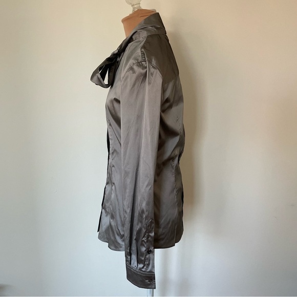 Dolce & Gabbana Silk Blend Tie Neck Button-Up Silver Gray Top EUC Sz IT 38 US 2 - Picture 5 of 12